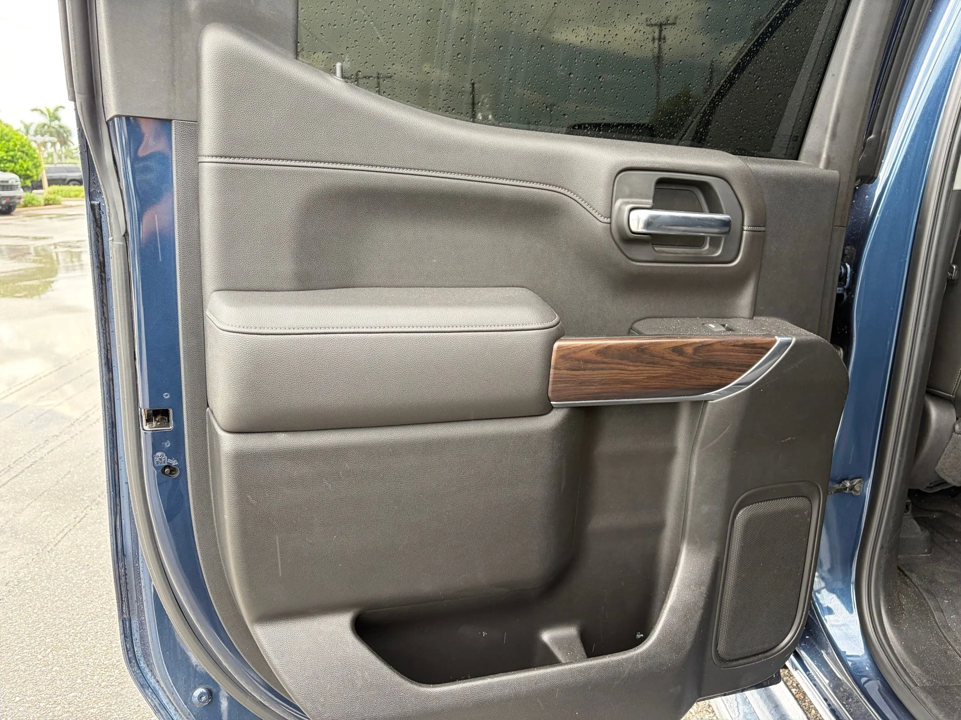 Used 2019 Pacific Blue Metallic GMC SLT image 22