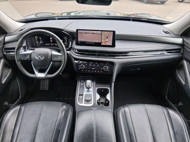 Used 2023 Black INFINITI LUXE image 9