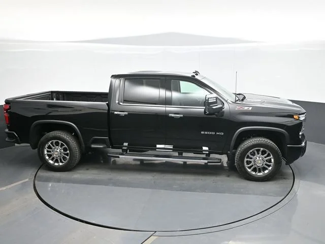 2026 Chevrolet Silverado 2500 HD LTZ - Photo 16