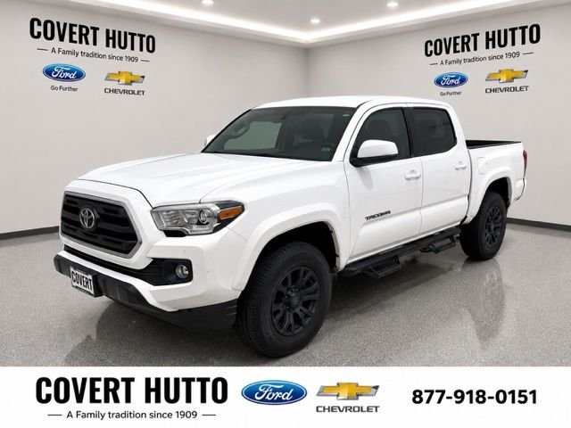 Used 2018 White Toyota SR5 image 1