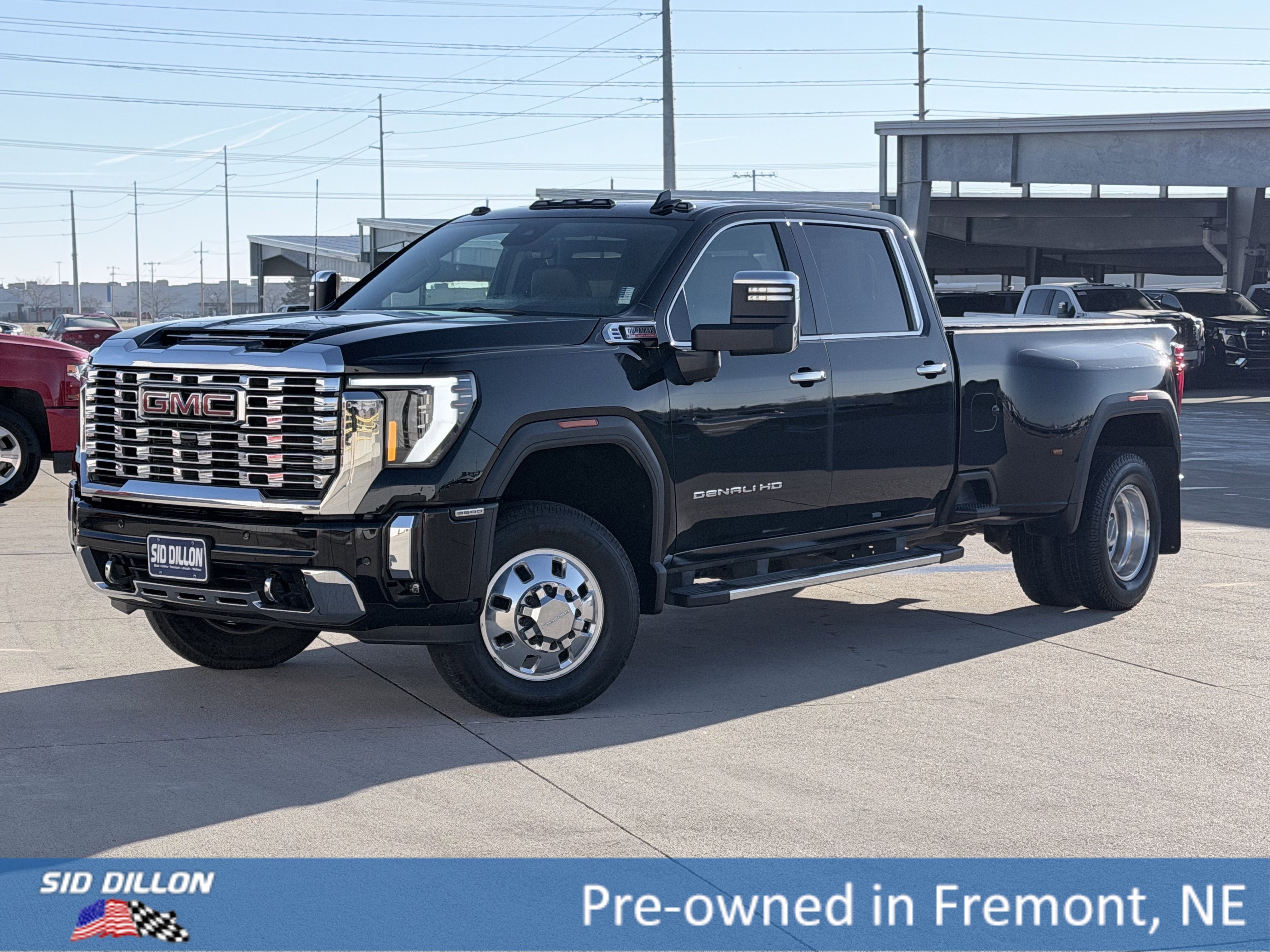 2025 GMC Sierra 4WD Crew Cab Long Box DRW Denali's photo
