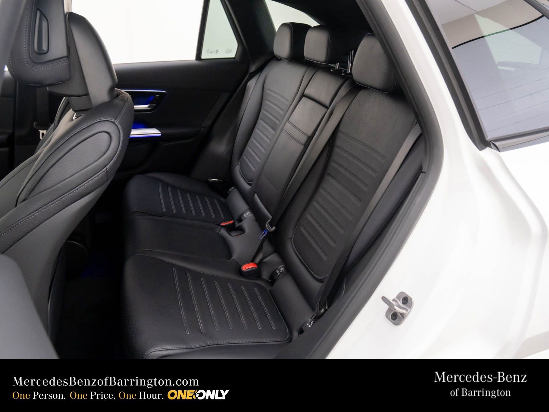 New 2026 Polar White Mercedes-Benz GLC 300 image 64