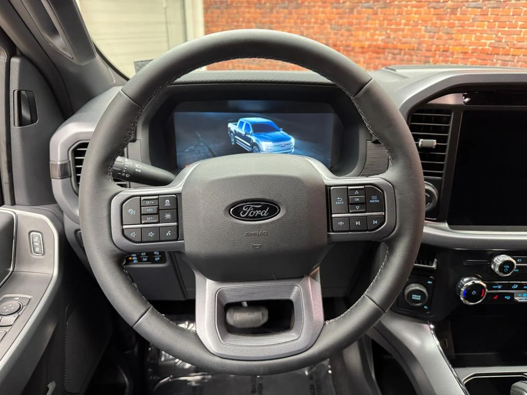 New 2026 Oxford White Ford XLT image 14
