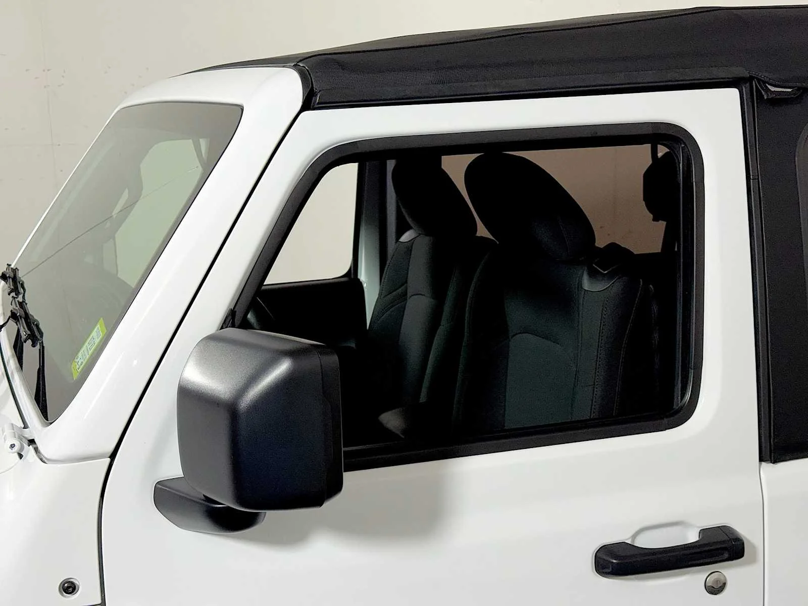 Used 2021 Bright White Clearcoat Jeep Willys image 28
