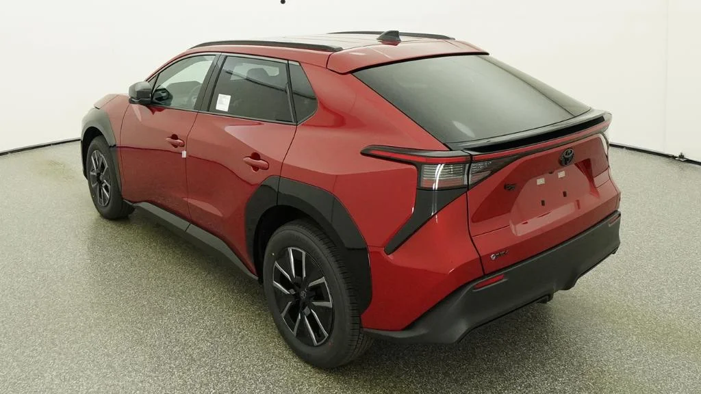 New 2026 Supersonic Red Toyota XLE image 27