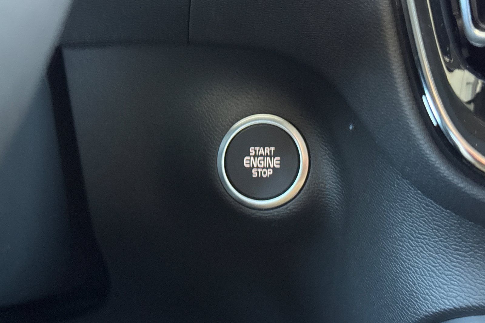 2026 Volvo XC40 Plus - Photo 22