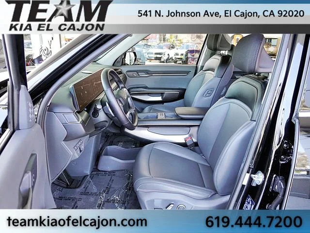 Used 2024 Black Kia Light Long Range image 14