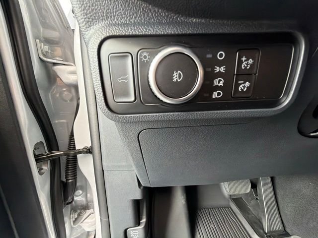 New 2026 Space White Metallic Ford ST-Line image 20