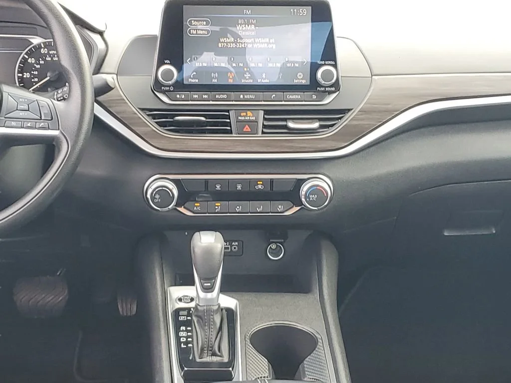 Used 2025 Gray Nissan SV FWD image 15