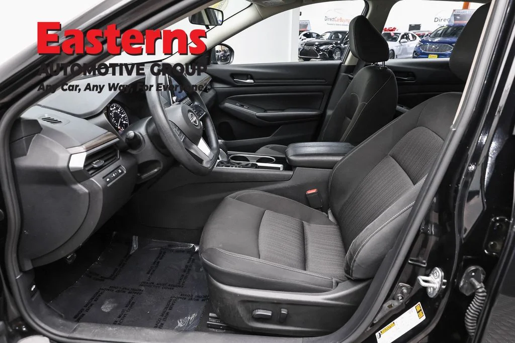 Used 2024 Black Nissan 2.5 SV image 14