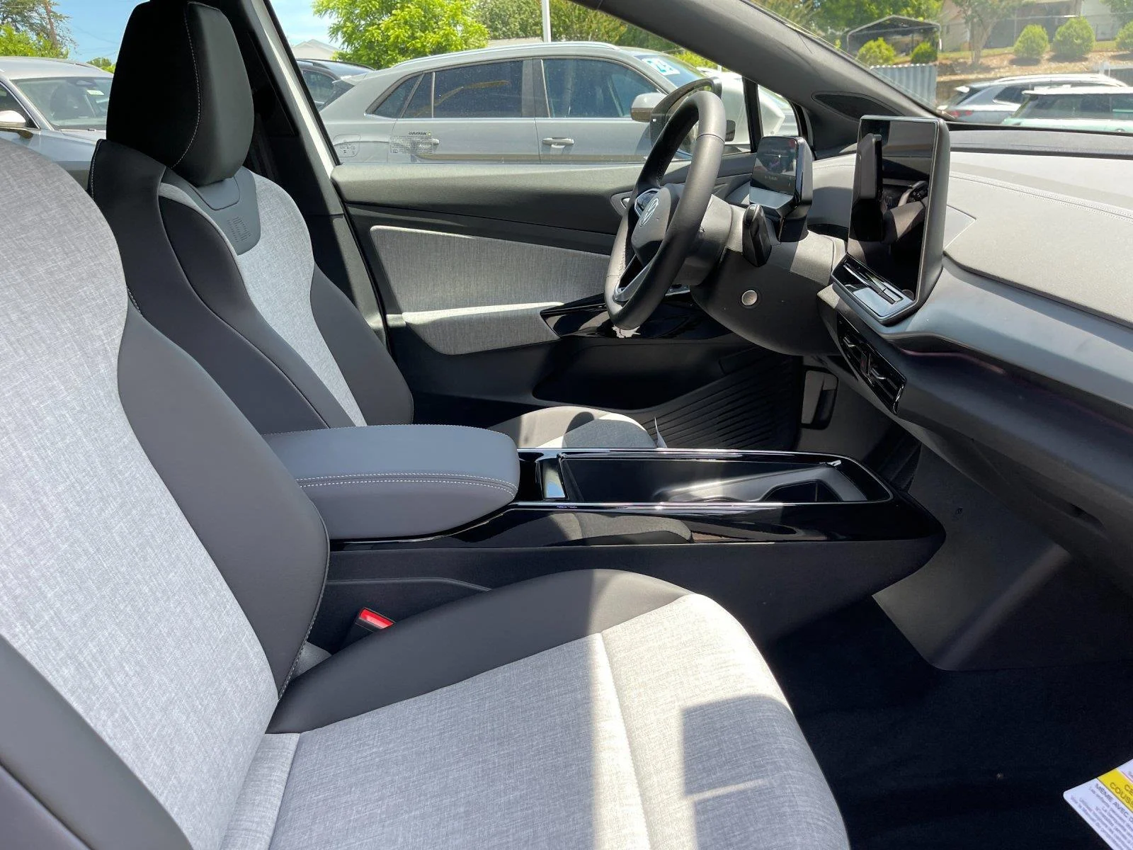 New 2026 Opal White Pearl Volkswagen Pro image 39