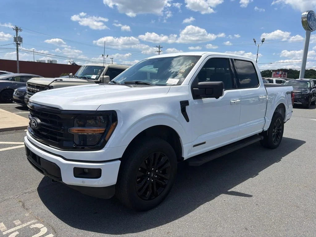 Used 2024 White Ford XLT image 4