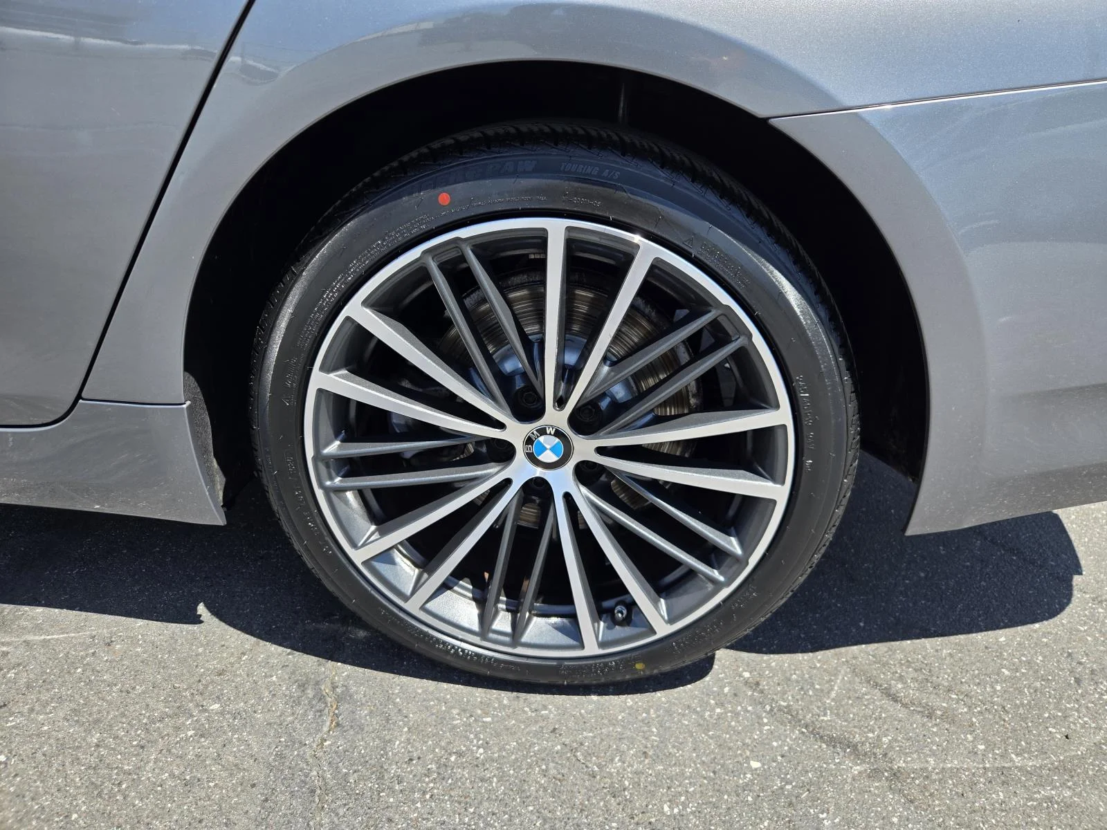 Used 2023 Skyscraper Gray Metallic BMW 530i Sedan image 35