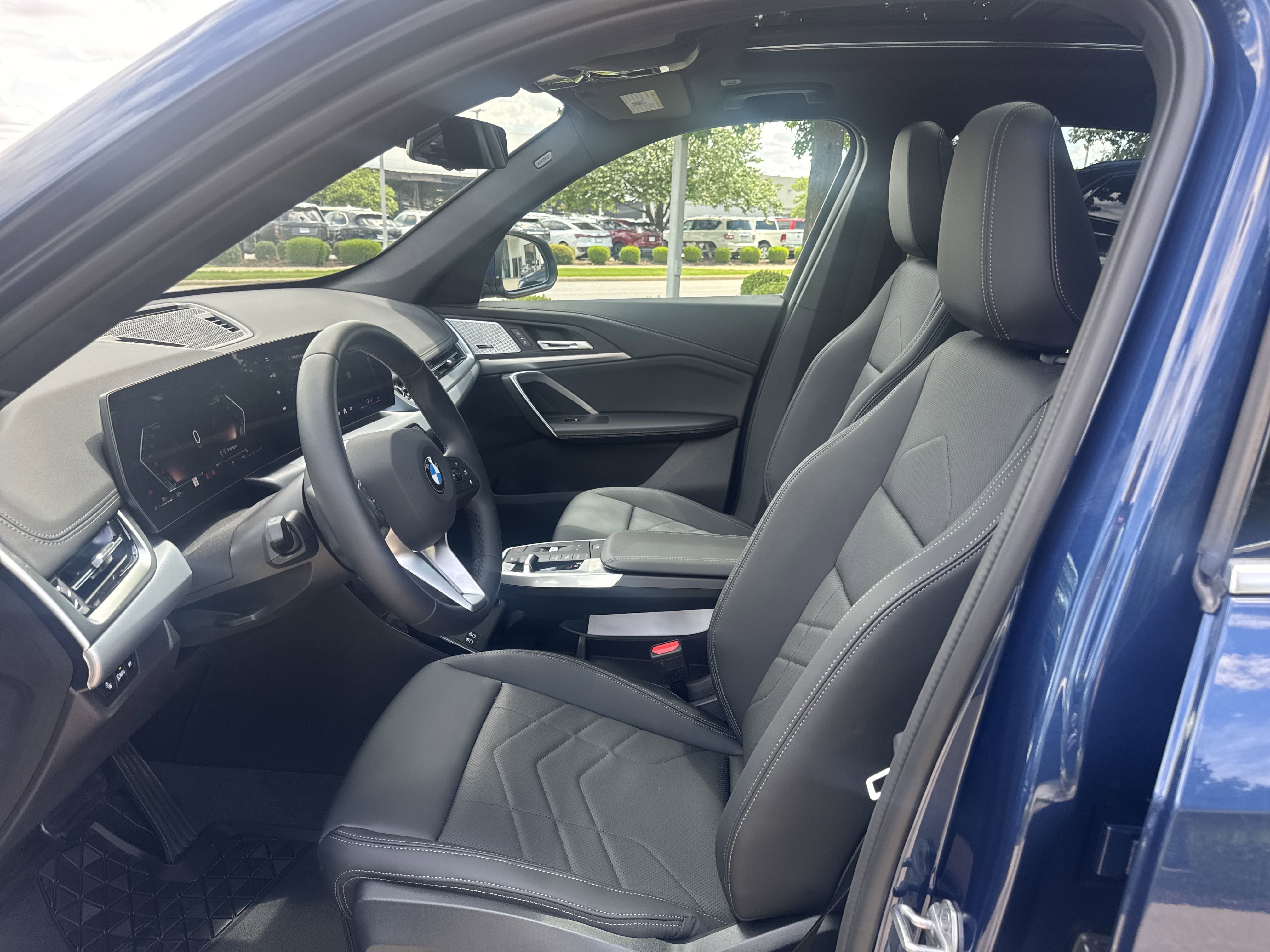 2025 BMW X1 28i - Photo 10