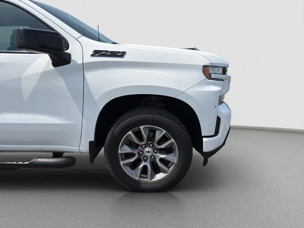 Used 2020 SUMMIT WHITE Chevrolet RST image 54