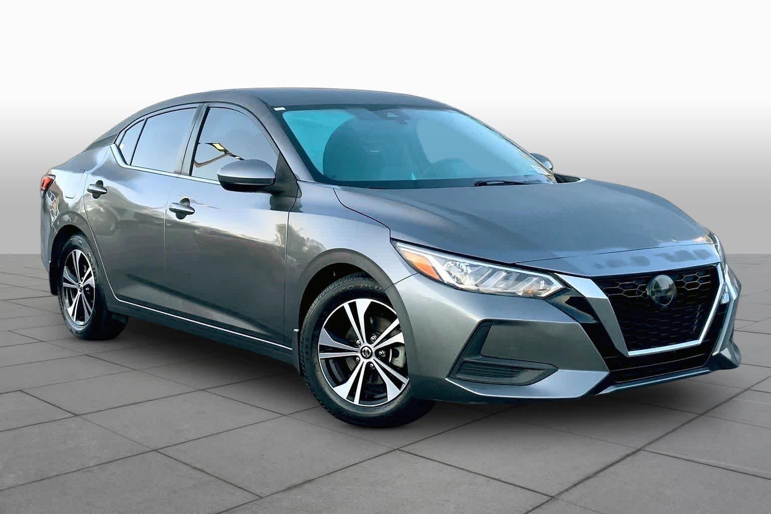 Used 2022 Gun Metallic Nissan SV image 3