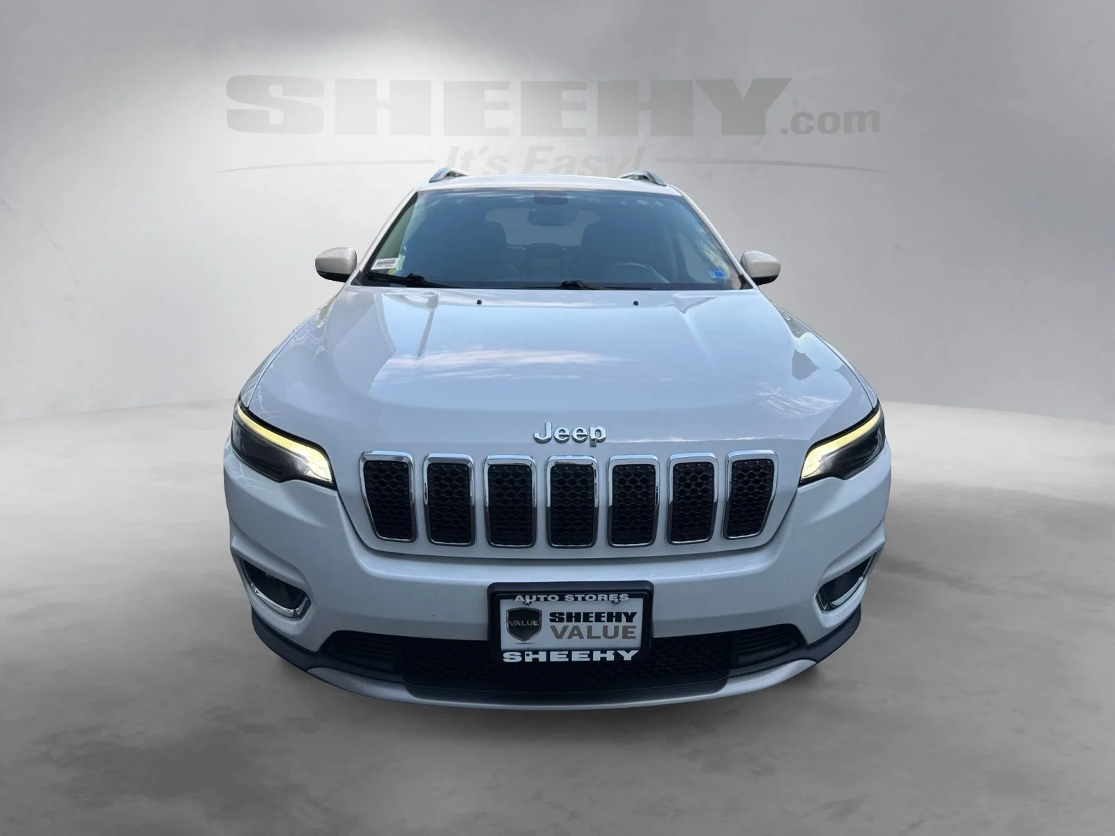 Used 2019 Bright White Clearcoat Jeep Limited image 17