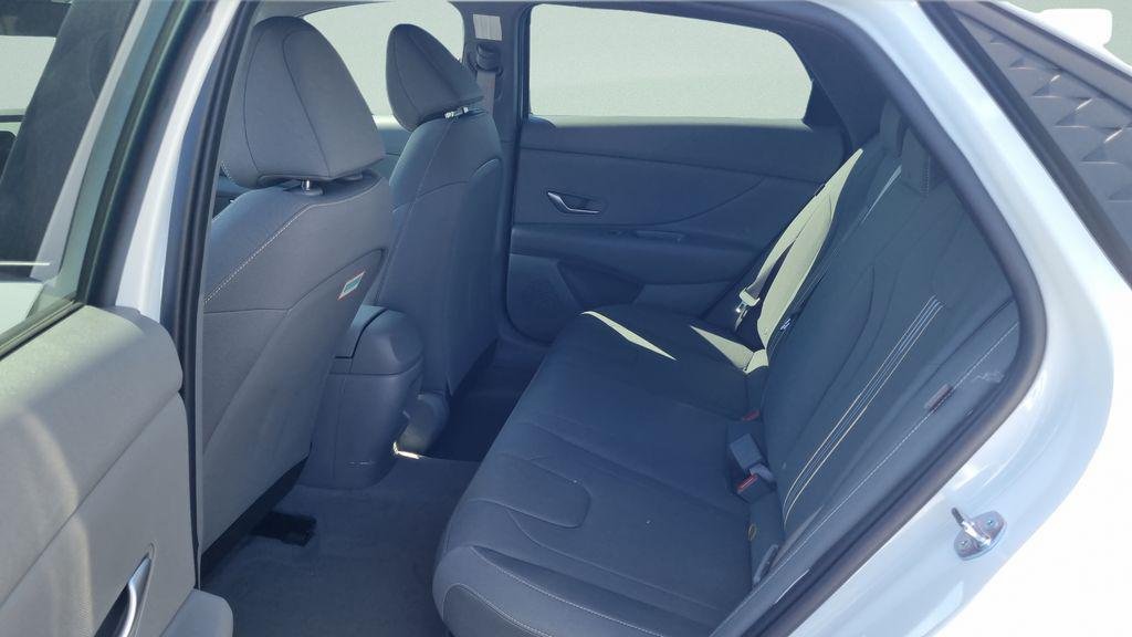 New 2026 White Hyundai Blue image 10
