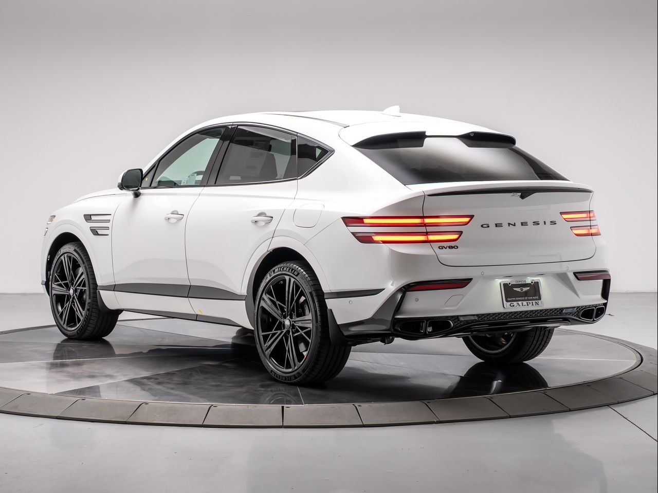 New 2026 Uyuni White Genesis 3.5T E-SC MHEV PRESTIGE BLACK image 3