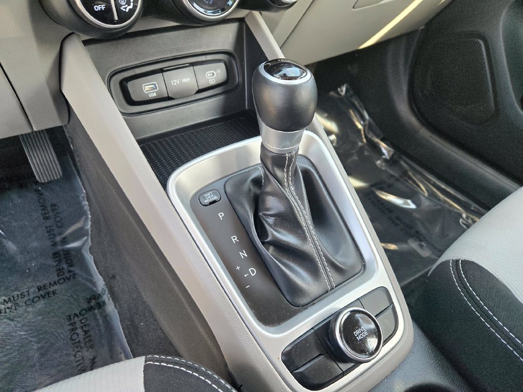 Certified Used 2025 White Hyundai SEL image 17