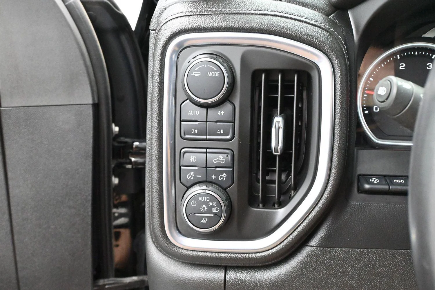 Used 2021 Black Chevrolet High Country image 30