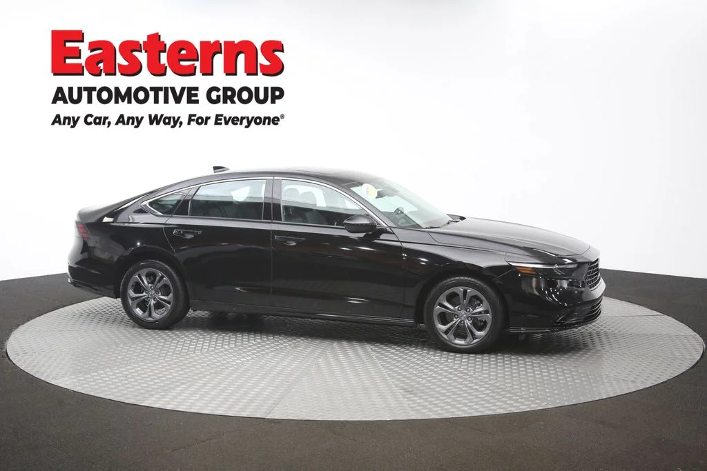 Used 2024 Black Honda EX-L image 47