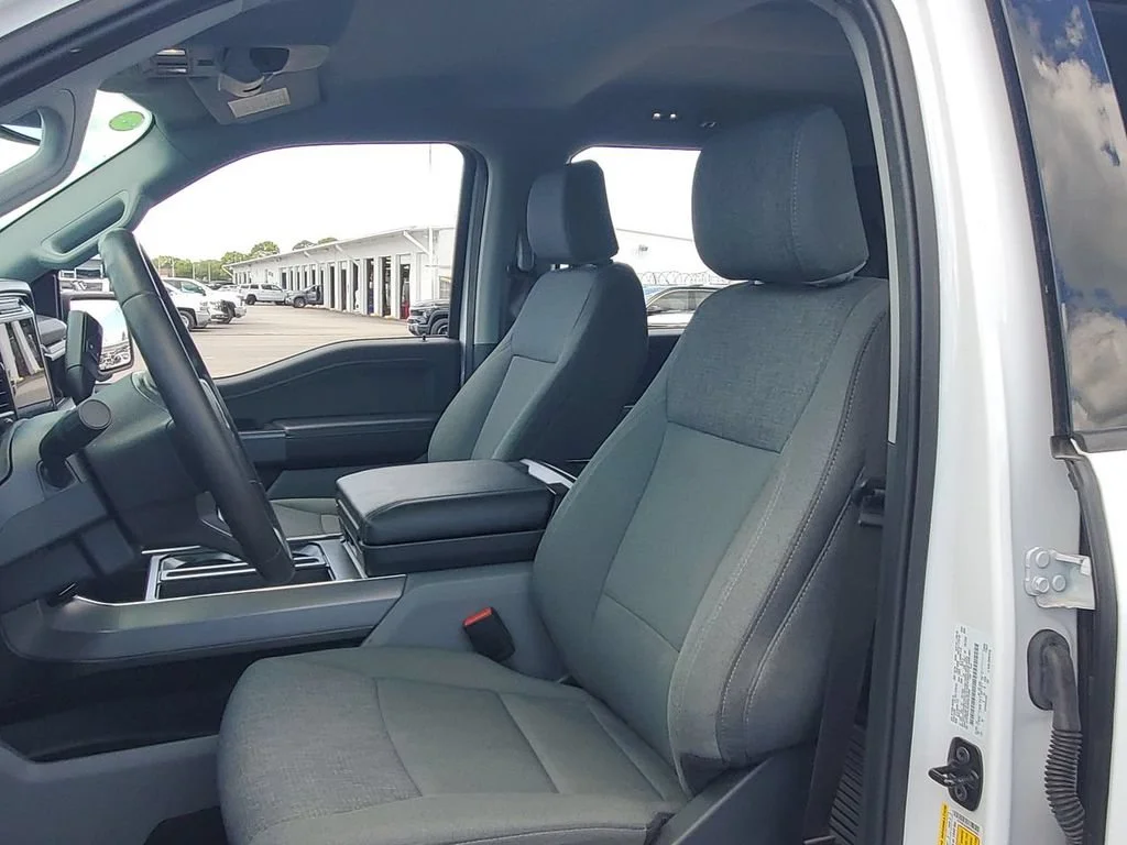 Used 2024 White Ford XLT image 25