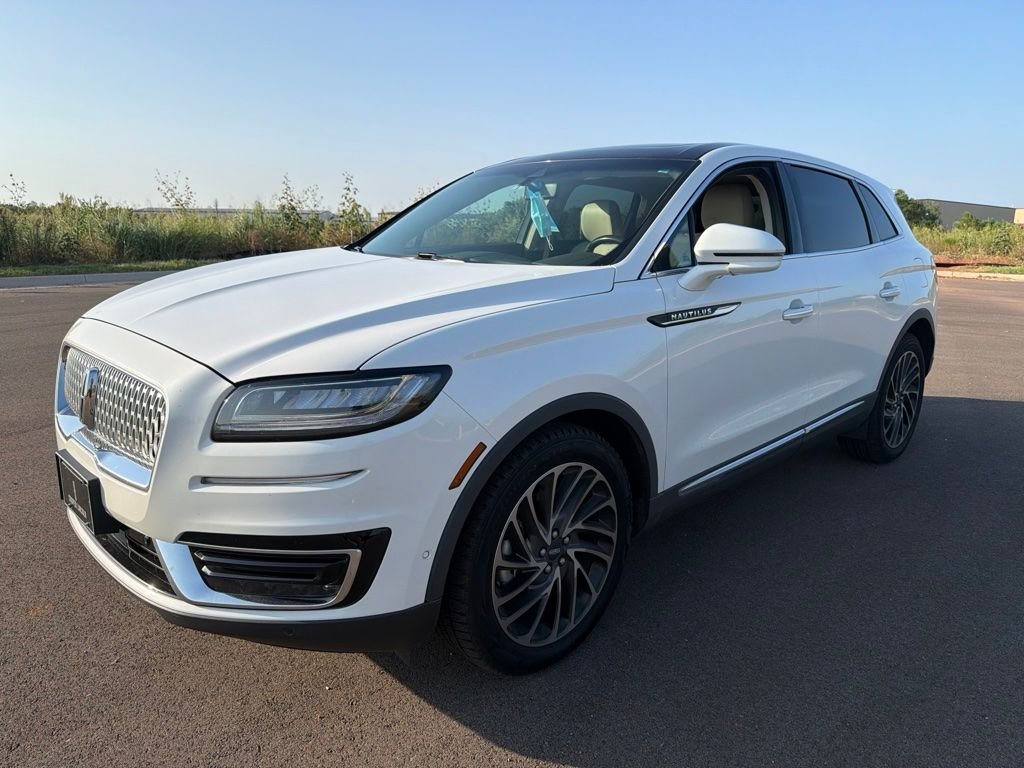 Used 2020 Pristine White Lincoln Reserve image 1