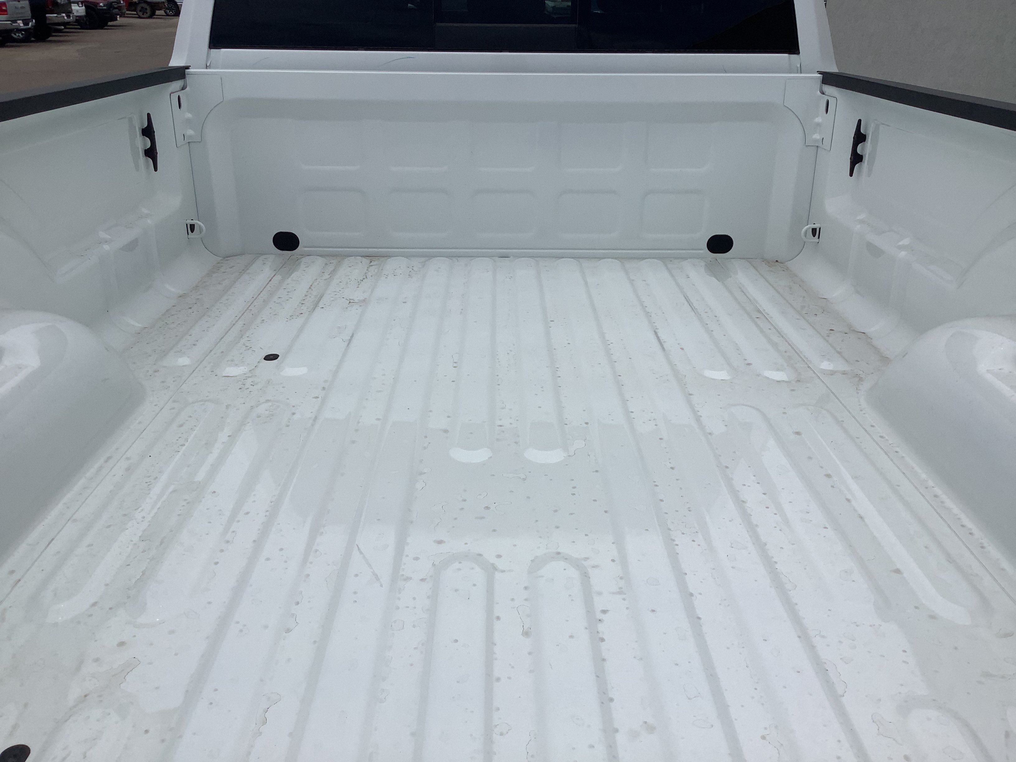 New 2026 Bright White Clear-Coat Exterior Paint RAM Tradesman image 8
