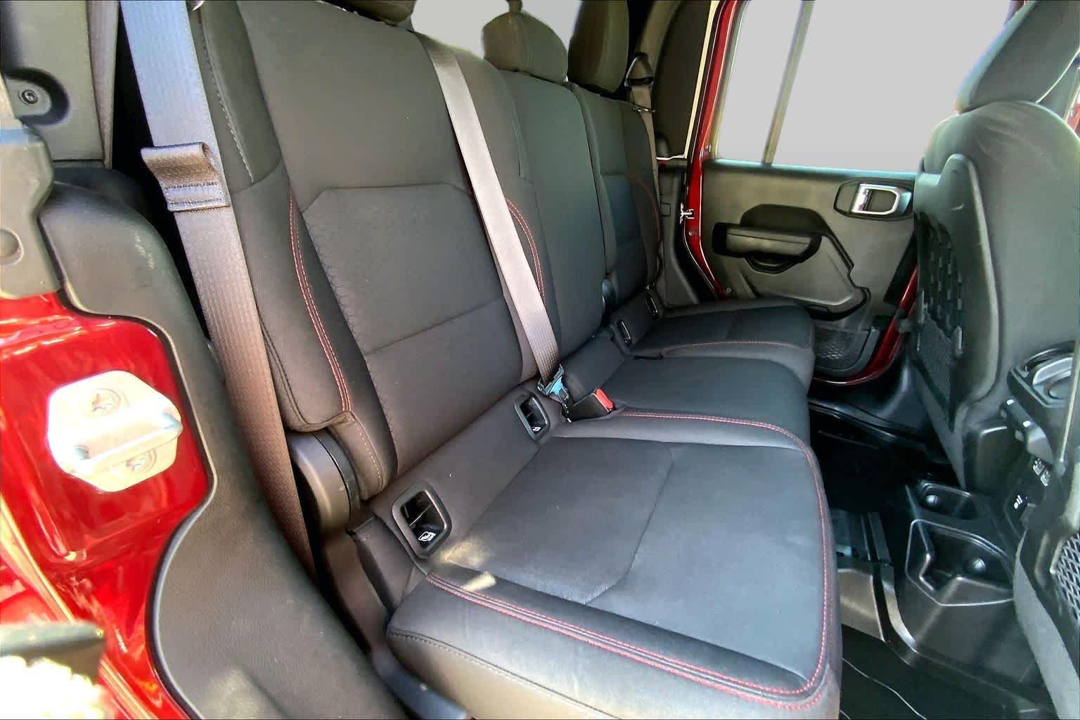 Used 2021 Snazzberry Pearlcoat Jeep Rubicon image 19