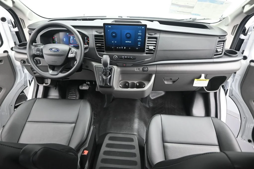 New 2026 Oxford White Ford Base image 17
