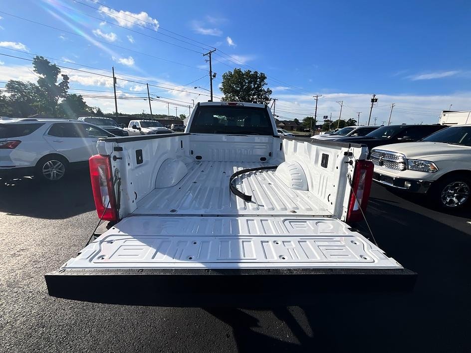 Used 2023 White Ford XL image 7