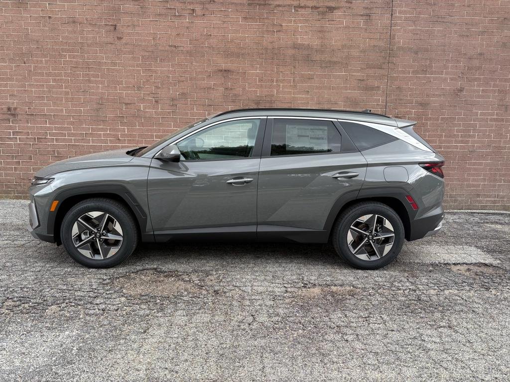 New 2026 Hampton Gray Hyundai SEL FWD image 2
