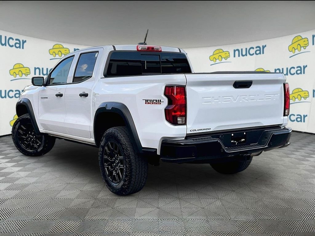 Used 2025 White Chevrolet Trail Boss image 4