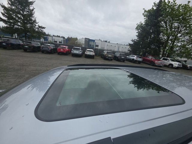 New 2026 ICE SILVER METALLIC Subaru Touring image 24