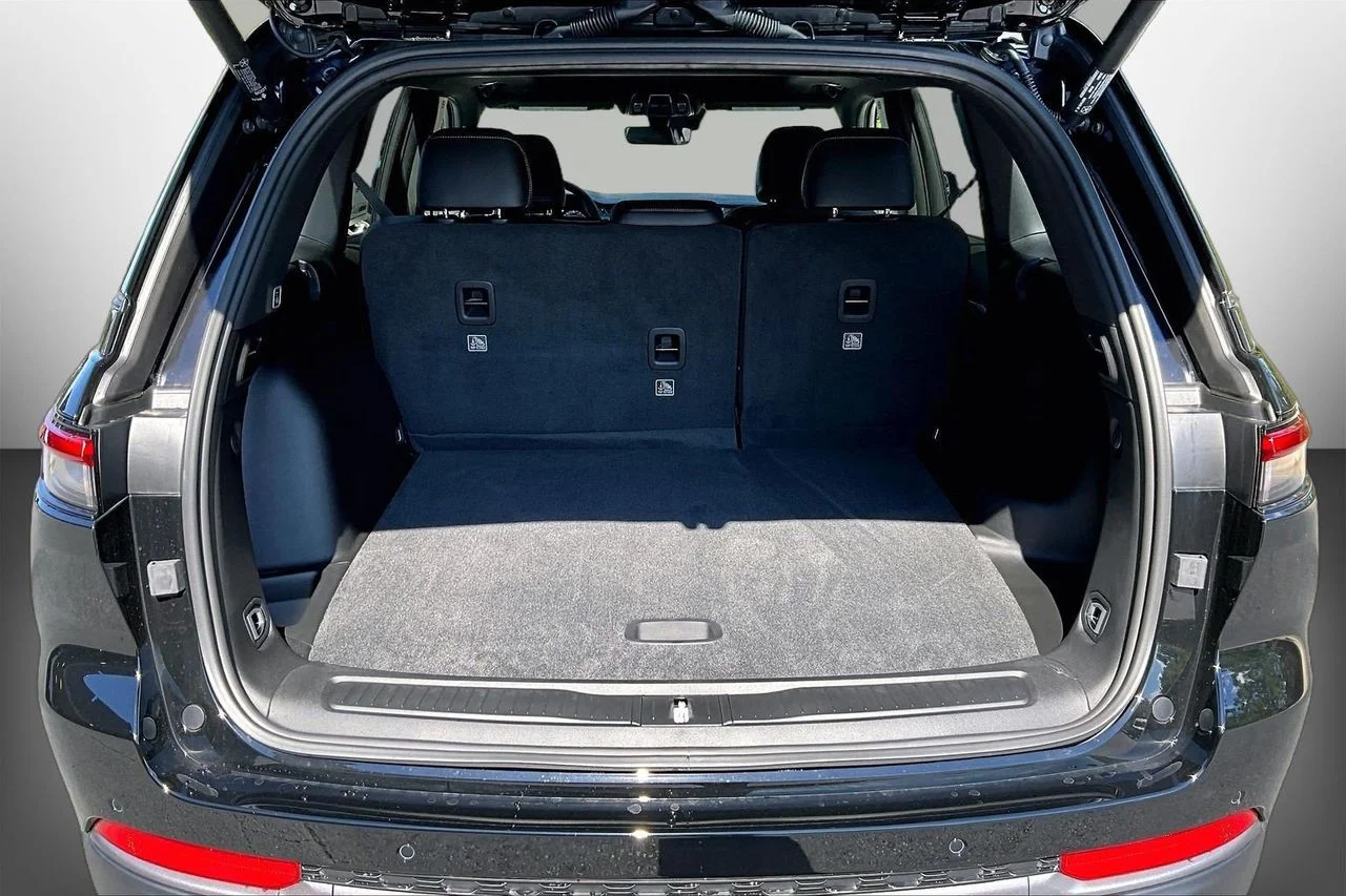 New 2027 High-Gloss Black Paint Jeep Laredo Altitude image 21