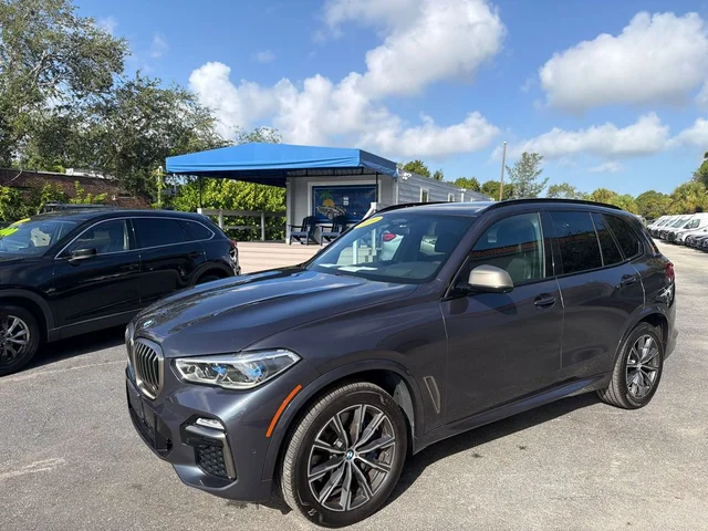 2020 BMW X5 M50i