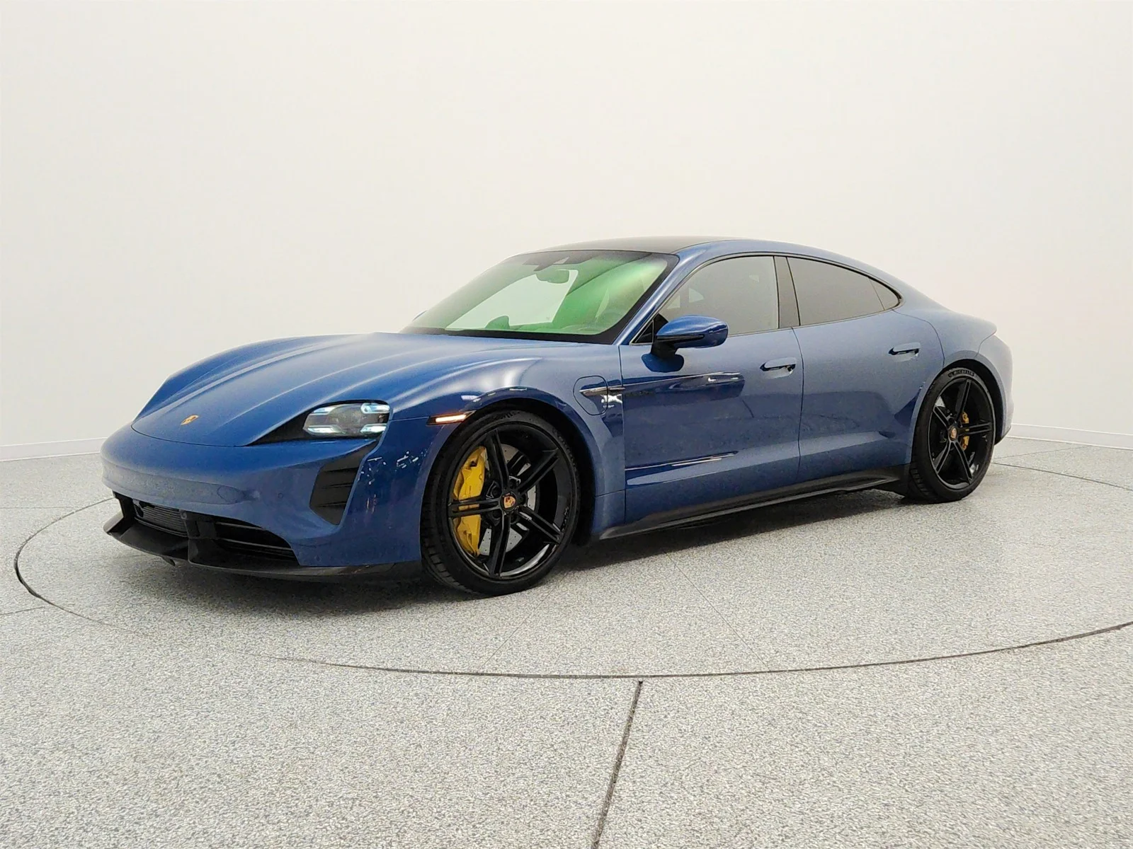 2021 Porsche Taycan Turbo S's photo