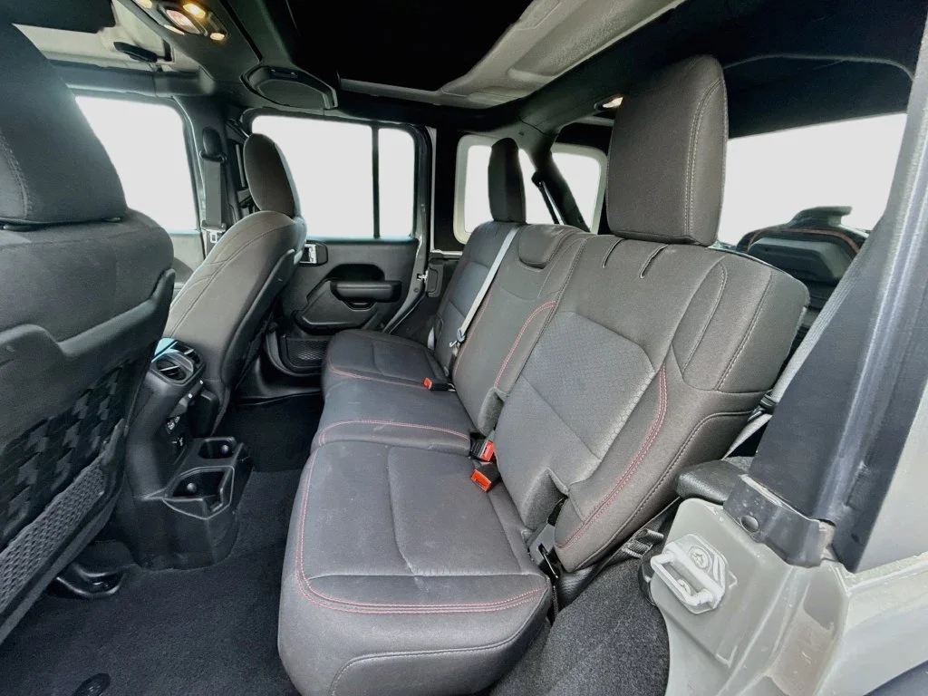 Used 2022 Gray Jeep Unlimited Rubicon image 27