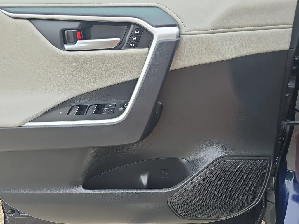 2024 Toyota RAV4 Limited - Photo 18