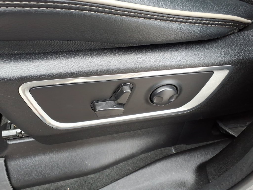Certified Used 2023 Silver Ram Laramie image 13