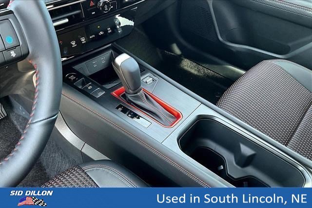 Used 2025 Super Black Nissan SR image 8