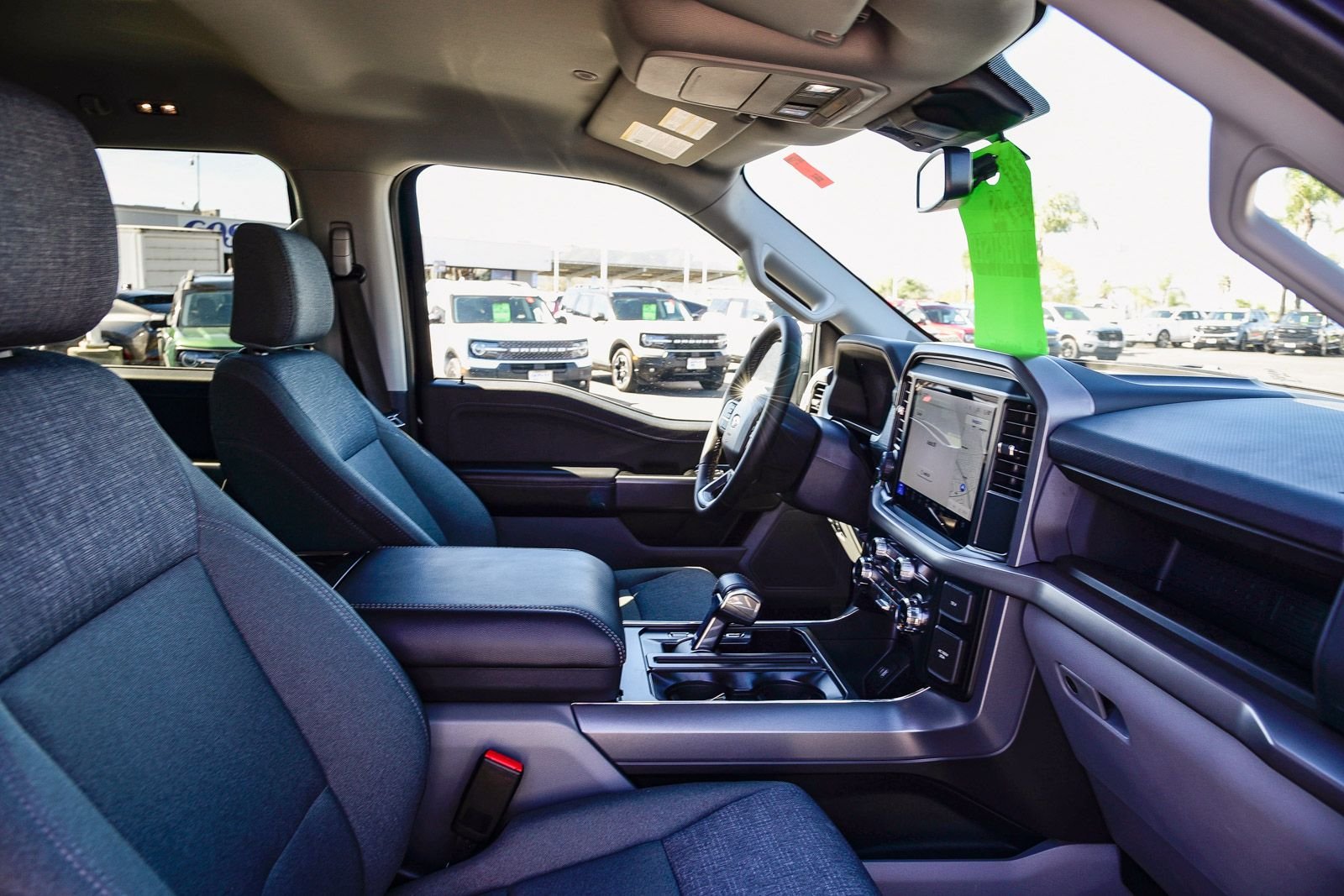 2025 Ford F-150 Lightning XLT - Photo 16