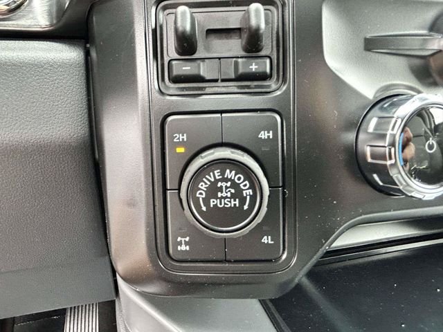 New 2026 Star White Metallic Tri-Coat Ford Lariat image 17