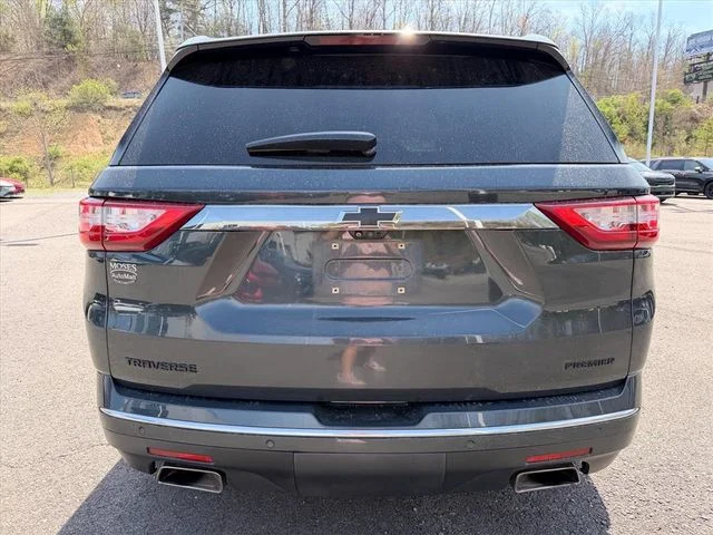 Used 2020 Gray Chevrolet Premier image 9