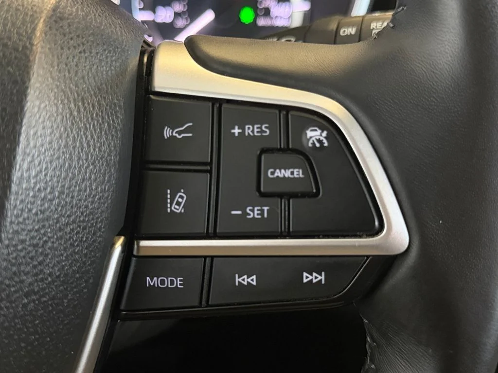 Used 2023 Beige Toyota XLE image 34