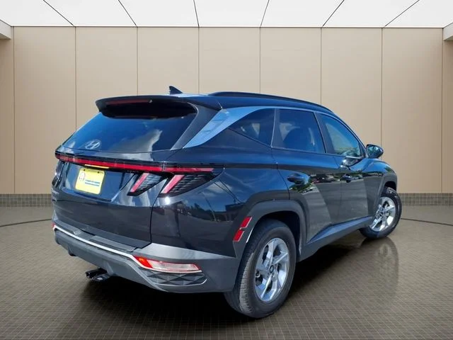 Used 2023 Black Hyundai SEL image 6