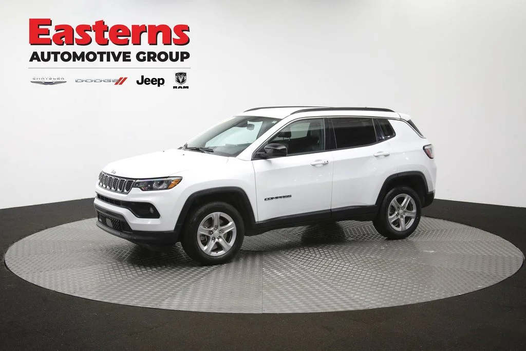 Certified Used 2024 White Jeep Latitude image 56