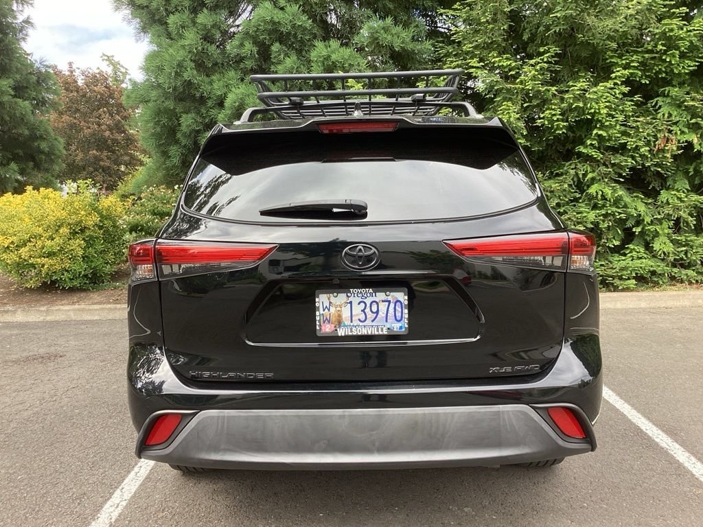 Used 2023 Black Toyota XLE image 23