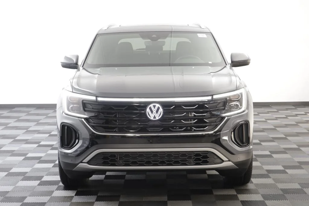 New 2026 Gray Volkswagen 2.0T SE w/Technology image 23